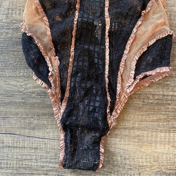 For Love and Lemons Teddy Size Small - Picture 3 of 15